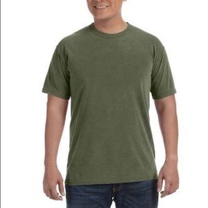 Comfort colors tee shirt 
size medium